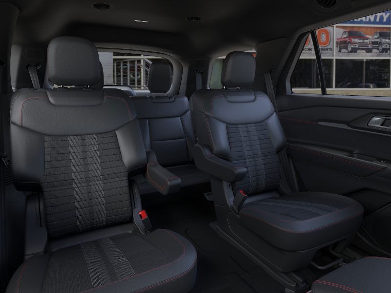 Ford Explorer Vehicle Image 11