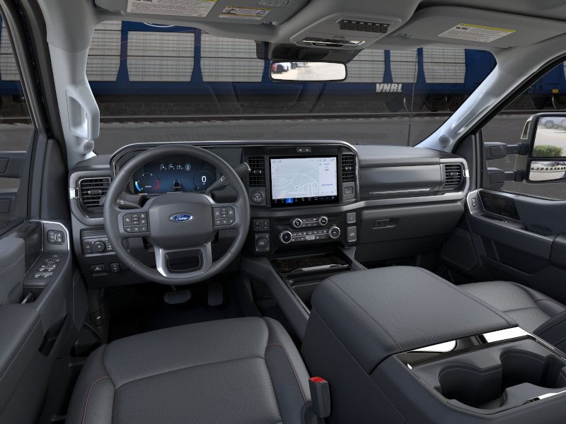 Ford Super Duty F-350 SRW Vehicle Image 09