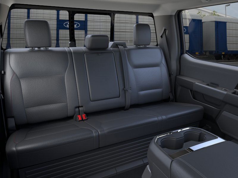 Ford Super Duty F-350 SRW Vehicle Image 11