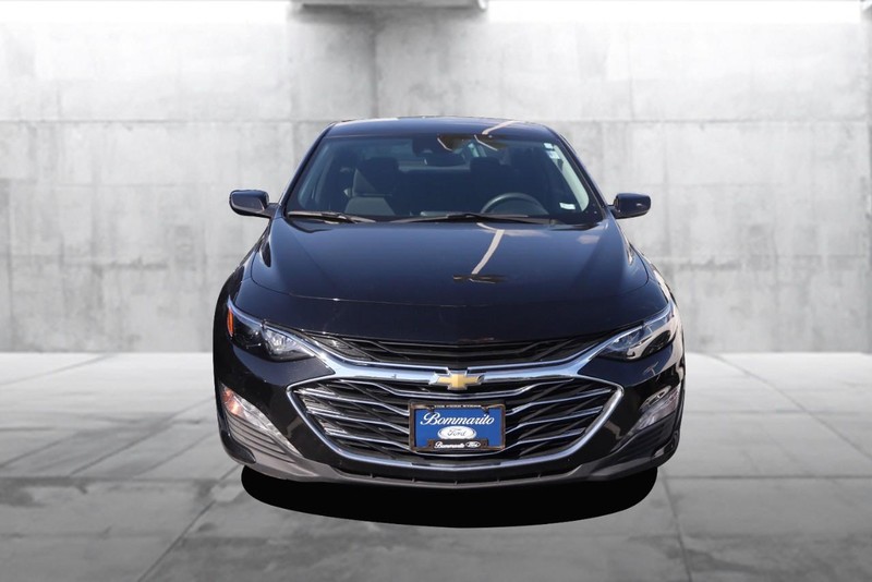 Chevrolet Malibu Vehicle Image 04