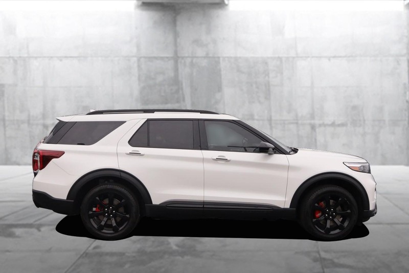 Ford Explorer Vehicle Image 05