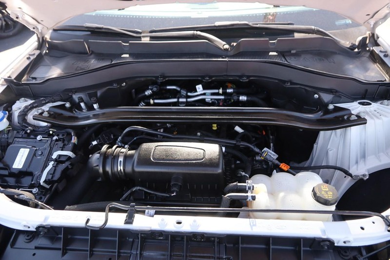 Ford Explorer Vehicle Image 28
