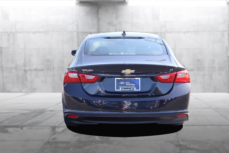 Chevrolet Malibu Vehicle Image 06