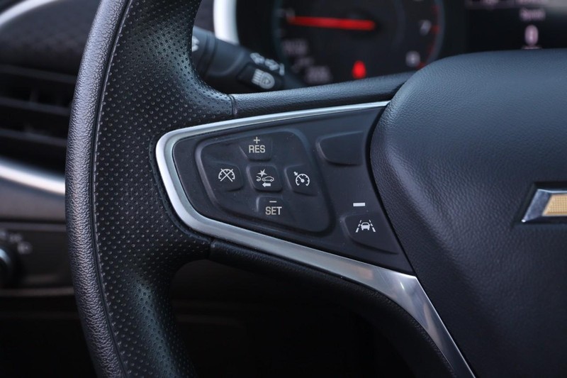 Chevrolet Malibu Vehicle Image 11