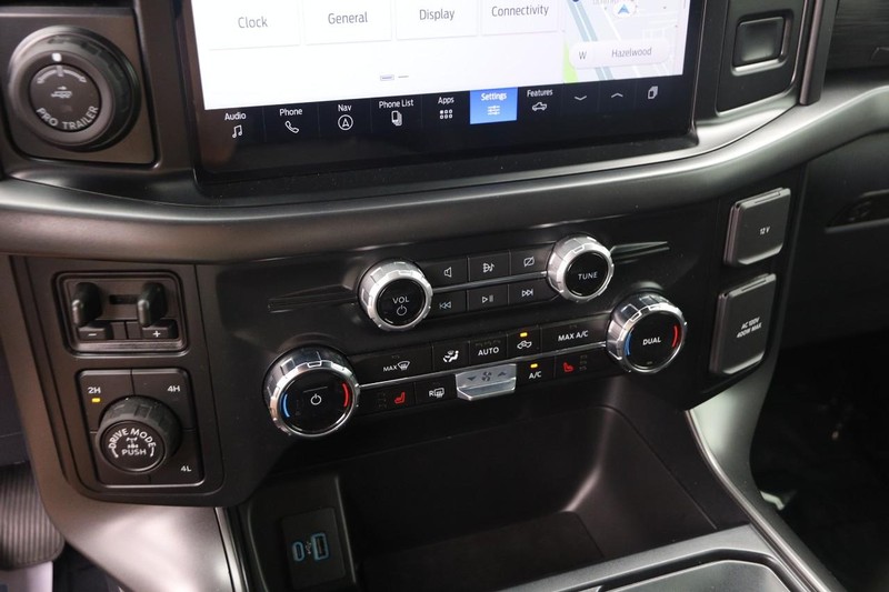 Ford F-150 Vehicle Image 17