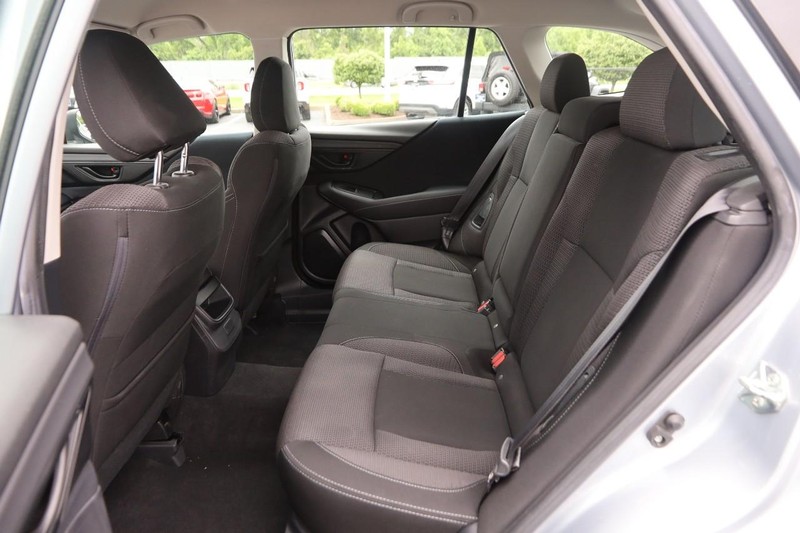 Subaru Outback Vehicle Image 09