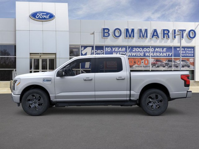 Ford F-150 Lightning Vehicle Image 03