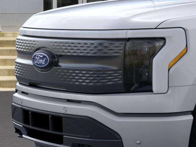 Ford F-150 Lightning Vehicle Image 17