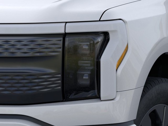 Ford F-150 Lightning Vehicle Image 18