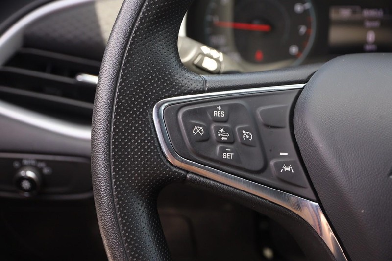 Chevrolet Malibu Vehicle Image 11