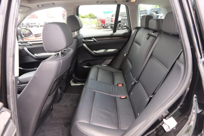 BMW X3 Vehicle Image 11