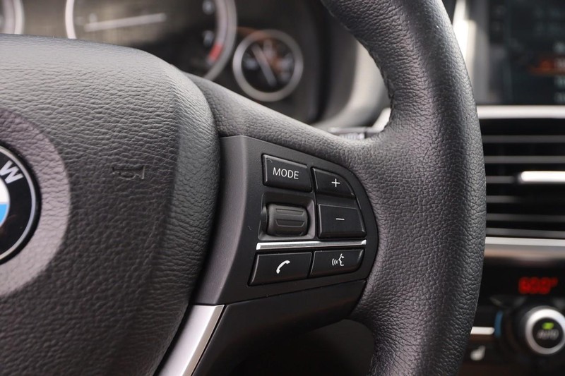 BMW X3 Vehicle Image 14