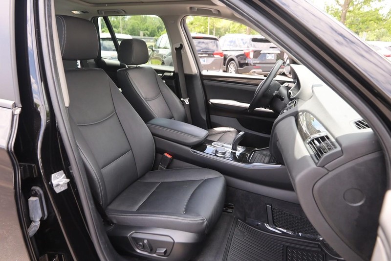 BMW X3 Vehicle Image 26