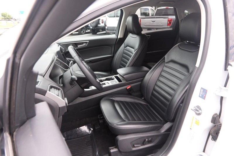 Ford Edge Vehicle Image 08