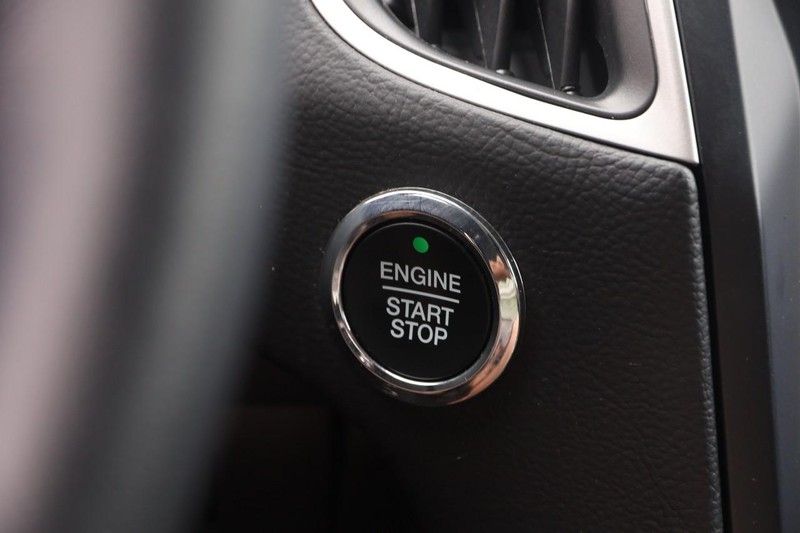 Ford Edge Vehicle Image 14