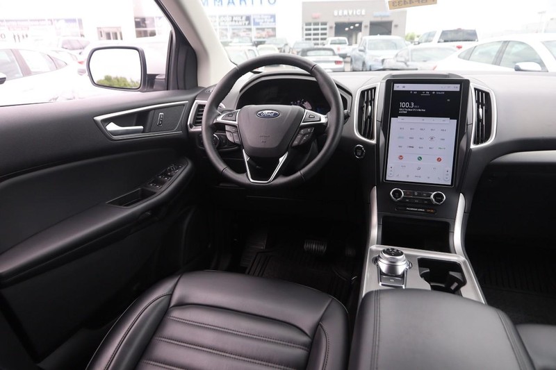 Ford Edge Vehicle Image 20