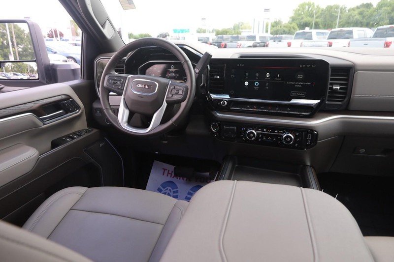 GMC Sierra 2500HD Vehicle Image 20