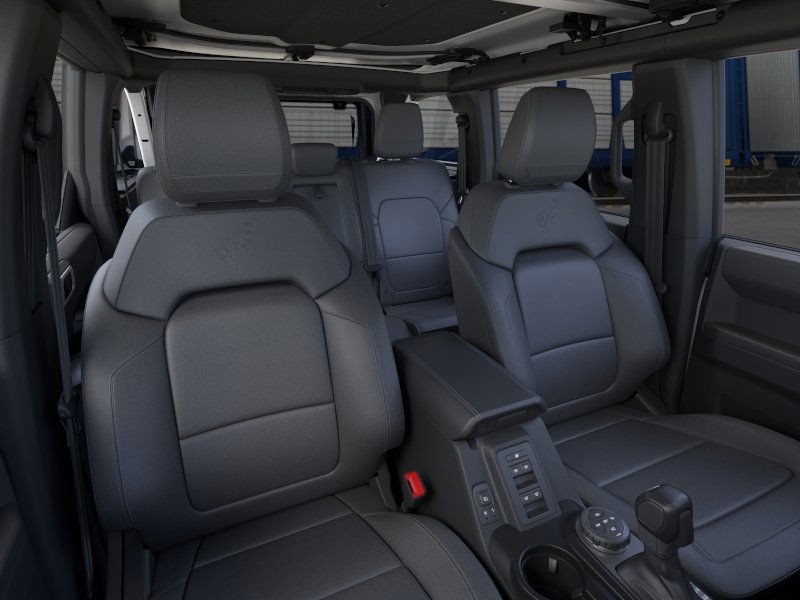 Ford Bronco Vehicle Image 10
