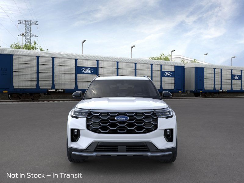 Ford Explorer Vehicle Image 06
