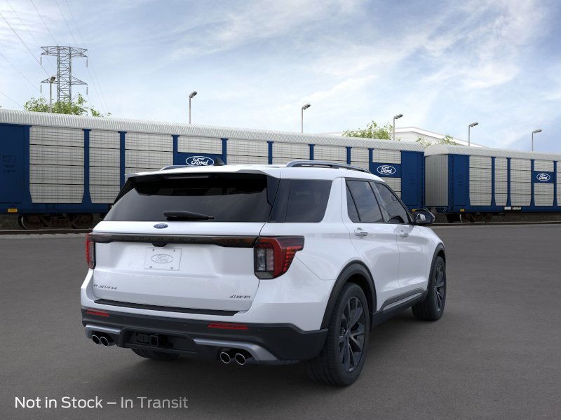 Ford Explorer Vehicle Image 08