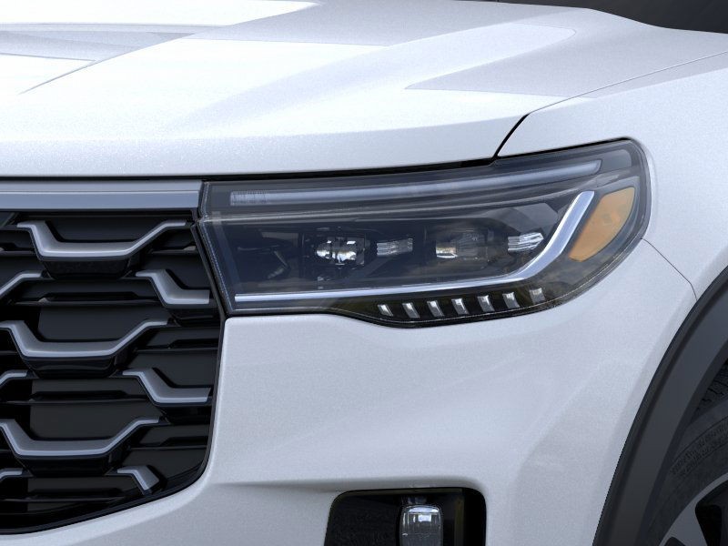 Ford Explorer Vehicle Image 18