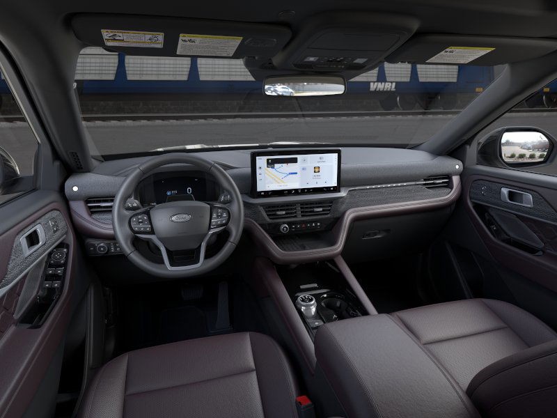 Ford Explorer Vehicle Image 09