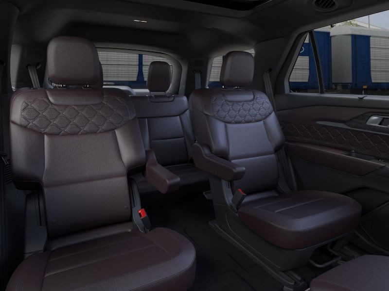 Ford Explorer Vehicle Image 11