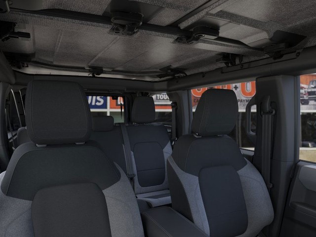 Ford Bronco Vehicle Image 12