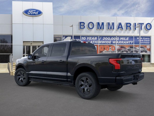 Ford F-150 Lightning Vehicle Image 04