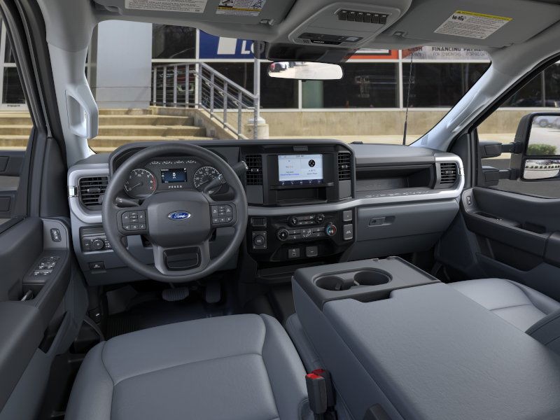 Ford Super Duty F-250 SRW Vehicle Image 09