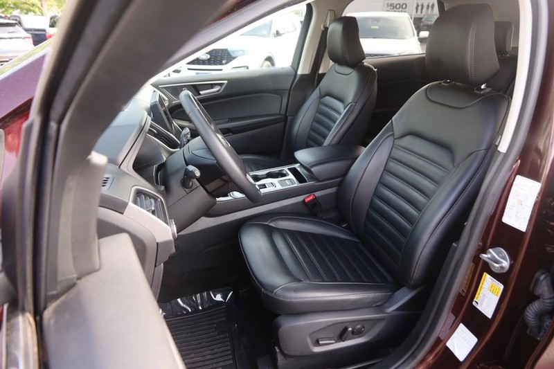 Ford Edge Vehicle Image 08