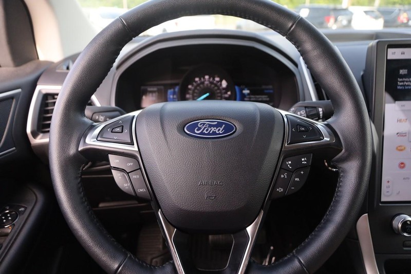 Ford Edge Vehicle Image 10
