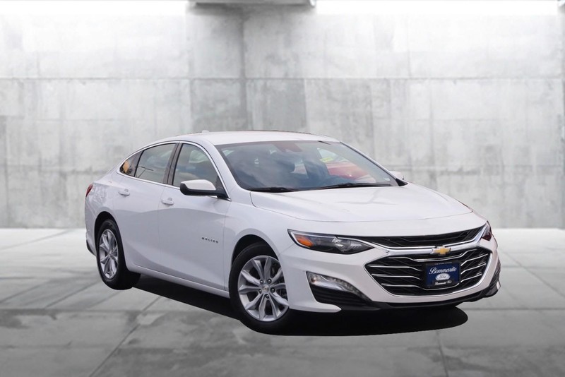 Chevrolet Malibu Vehicle Image 02