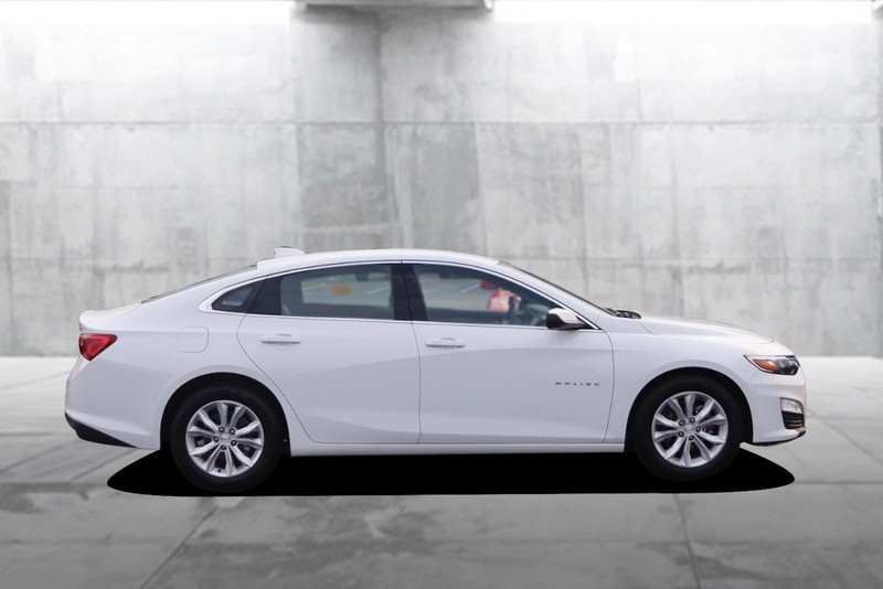 Chevrolet Malibu Vehicle Image 05