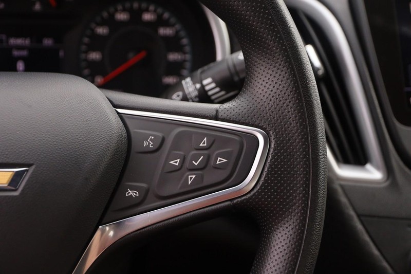 Chevrolet Malibu Vehicle Image 12