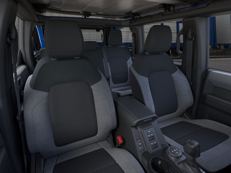 Ford Bronco Vehicle Image 10