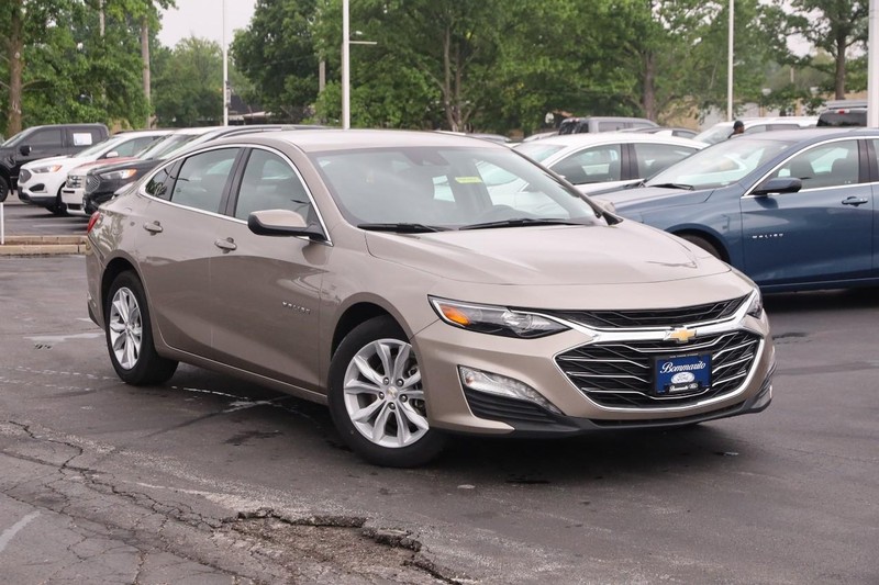 Chevrolet Malibu Vehicle Image 02