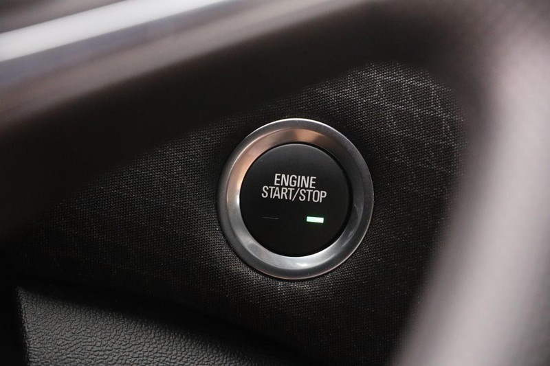 Chevrolet Malibu Vehicle Image 14