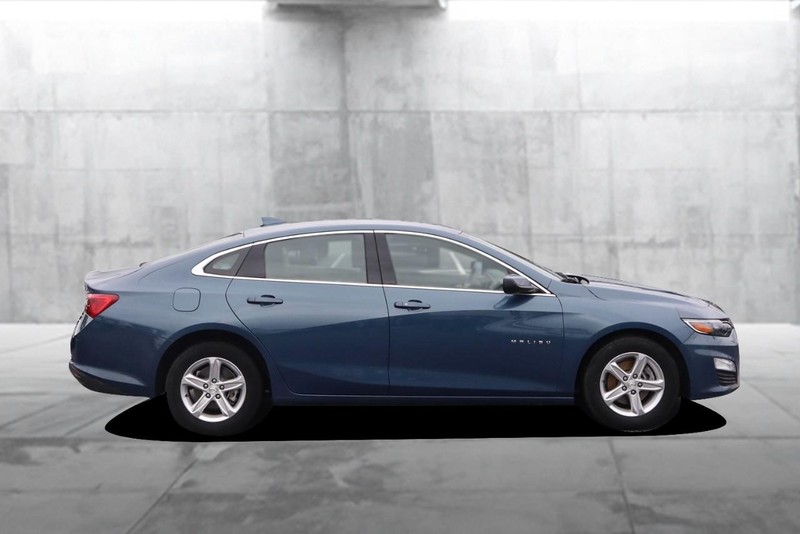 Chevrolet Malibu Vehicle Image 05