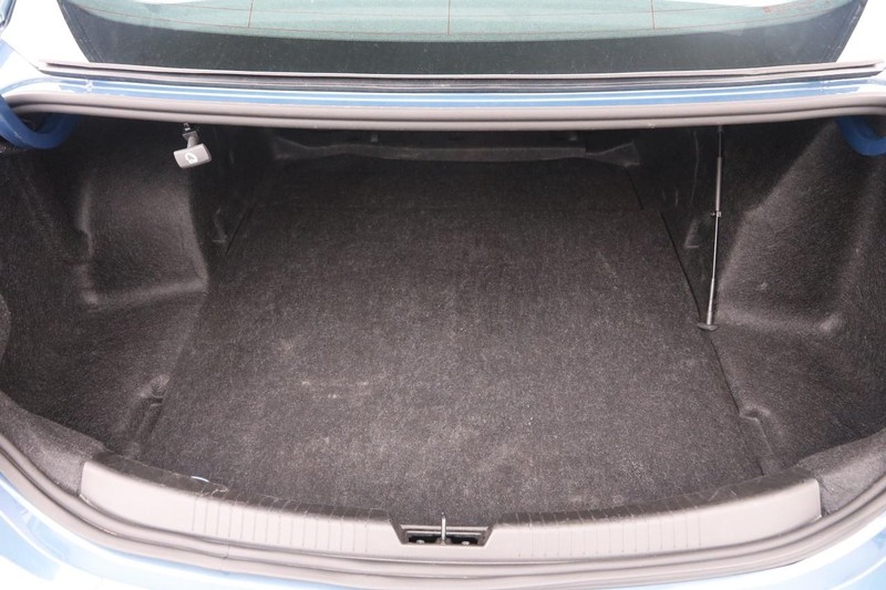 Chevrolet Malibu Vehicle Image 07