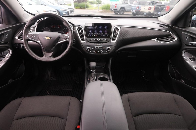 Chevrolet Malibu Vehicle Image 19