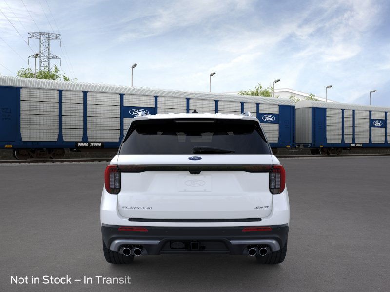 Ford Explorer Vehicle Image 05