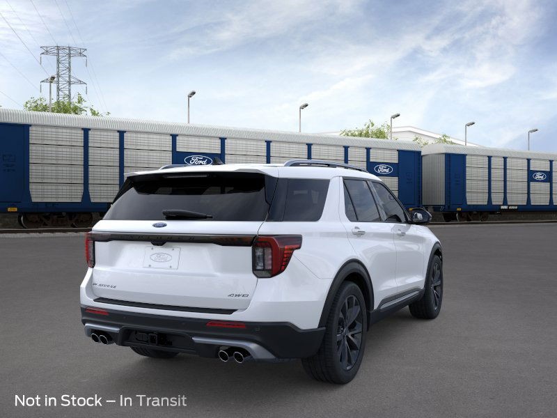 Ford Explorer Vehicle Image 08
