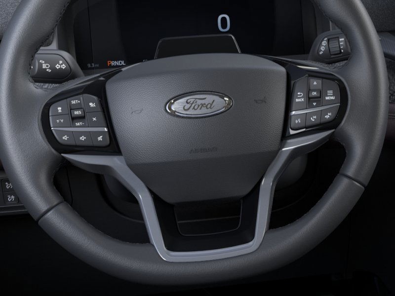 Ford Explorer Vehicle Image 12