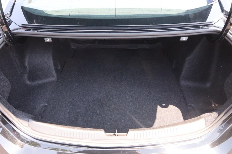Chevrolet Malibu Vehicle Image 07