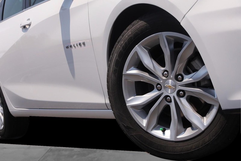 Chevrolet Malibu Vehicle Image 03