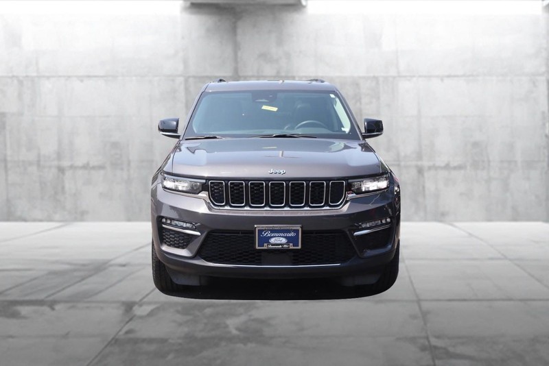 Jeep Grand Cherokee 4xe Vehicle Image 04