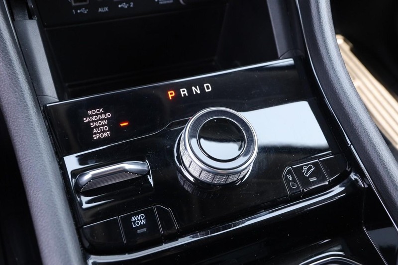 Jeep Grand Cherokee 4xe Vehicle Image 20