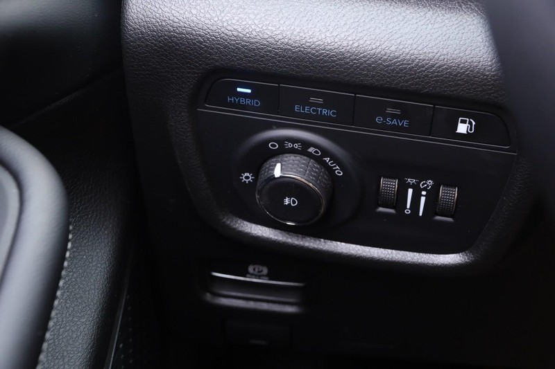Jeep Grand Cherokee 4xe Vehicle Image 21