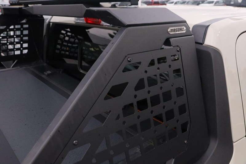 Ford Maverick Vehicle Image 08